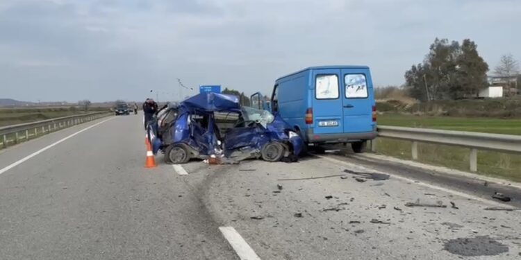 Aksident me vdekje në Levan-Tepelenë