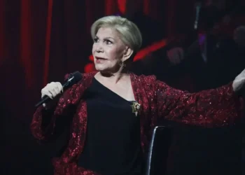 Ndahet nga jeta në moshën 87-vjeçare Marinella, legjenda e muzikës greke