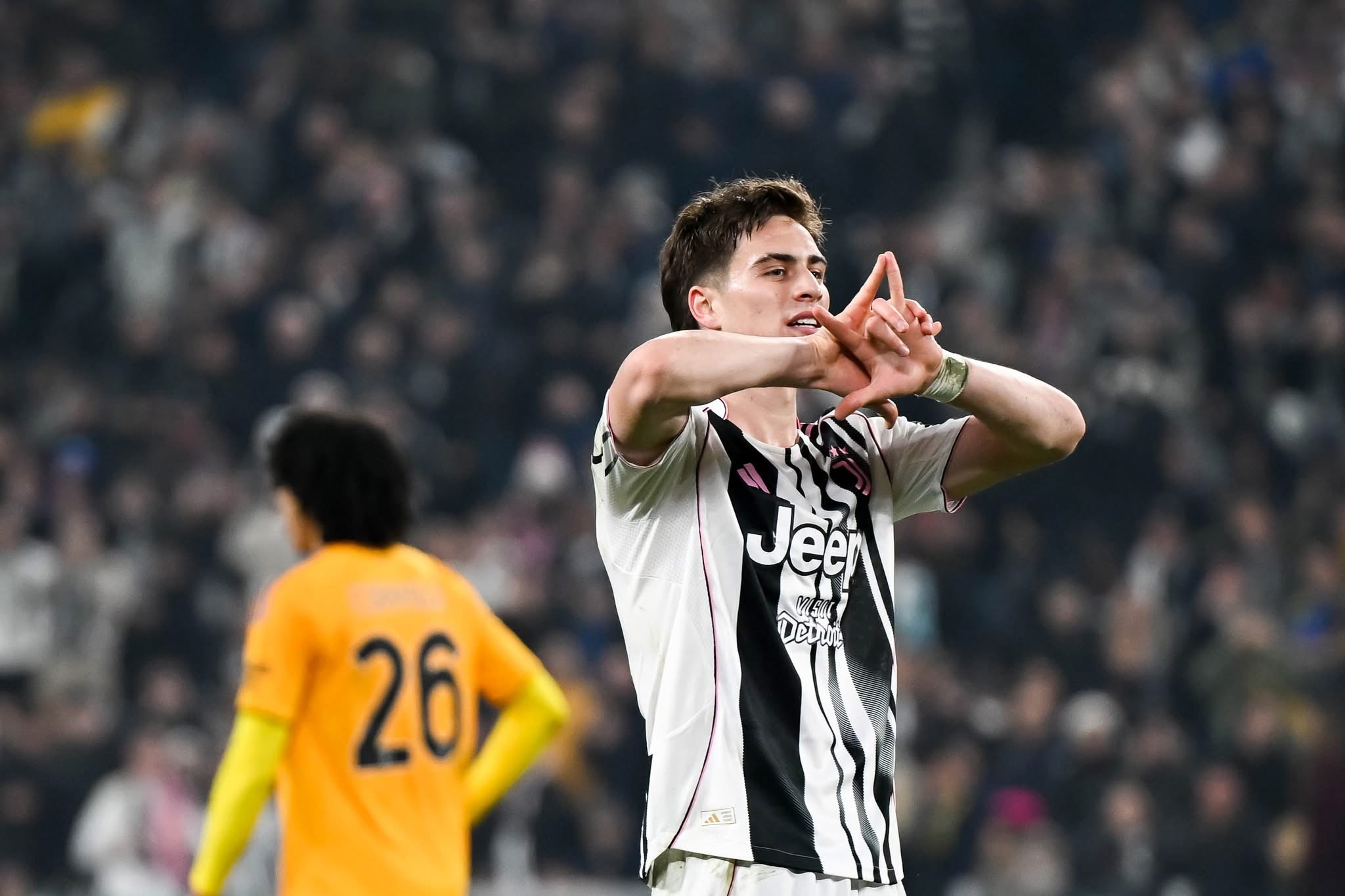 3 gola për 3 pikë  Juventus mund Pisan