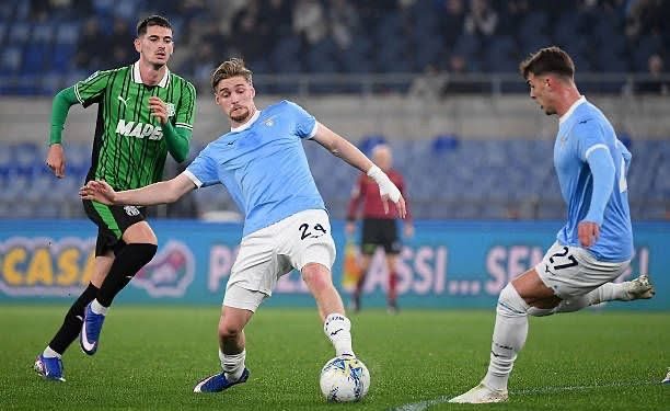 Vendos një gol në fund, Lazio fiton ndaj Sassuolos