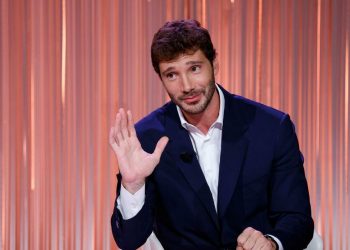 Stefano De Martino do të jetë prezantuesi dhe drejtori artistik i Festivalit të Sanremos 2027