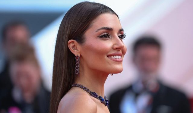 Hande Erçel reagon pas përfshirjes në hetimin për drogë në Turqi