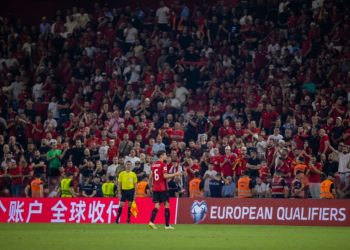 Informacion i rëndësishëm për tifozët shqiptarë që do të ndjekin ndeshjen Poloni – Shqipëri në Varshavë