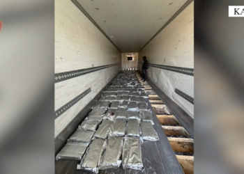 Arrestohet shoferi i kamionit, shihni si u zbulua 350 kg kanabis në Kakavijë (VIDEO)