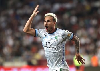 FOTO/ Pritet të ftohet nga Sylvinho, Seferi “pushton” Turqinë