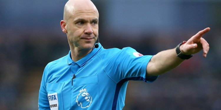 Sfida ndaj Polonisë, në Varshavë vendos drejtësi gjyqtari i njohur anglez