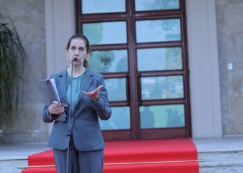 Pse jeni ministrja më jetëgjatë në kabinetin “Rama”, përgjigjet Mirela Kumbaro