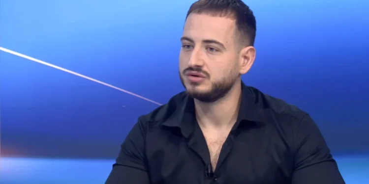 Xum Allushi mbështet publikisht Rogertin: Më i sinqerti dhe më i forti