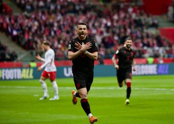 Tronditi Varshavën, Arbër Hoxha shumë pranë transferimit në Poloni, zbulohen prapaskenat