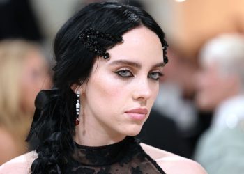 Tragjedi në Long Island: Prenell Rousseau, i njohur për ndjekjen e Billie Eilish, humb jetën në aksident hekurudhor