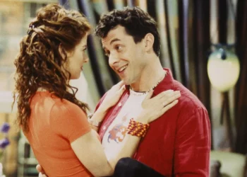 Bota e televizionit në zi, aktori i “Will & Grace”, Corey Parker ndahet nga jeta në 60 vjeçare