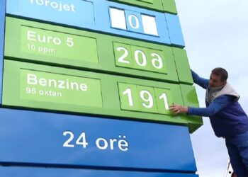 Qeveria ngre Bordin e Transparencës, ul 8 lekë akcizën për karburantet