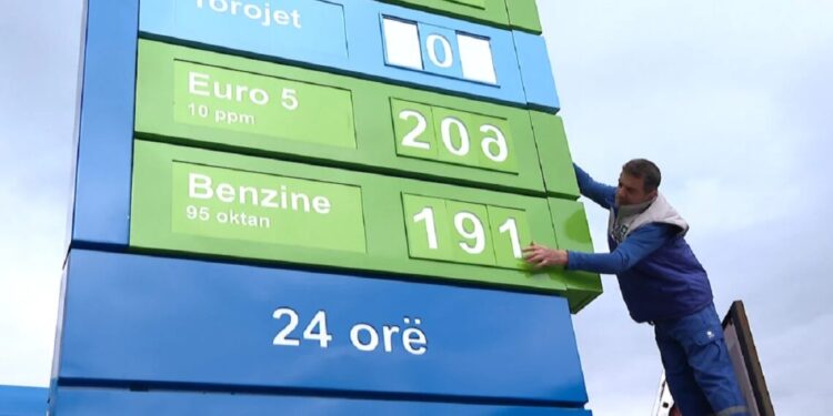 Qeveria ngre Bordin e Transparencës, ul 8 lekë akcizën për karburantet