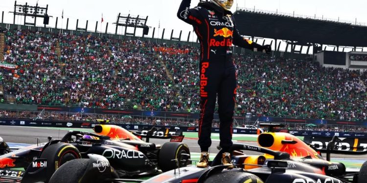 Botërori 2026 ndez motorët në Australi, Vershtapen alarmon në Formulën 1 të re