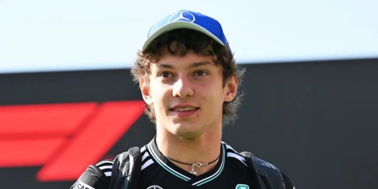 Formula 1/ Antonelli bën “bis”, fiton në Japoni dhe kryeson renditjen e përgjithshme