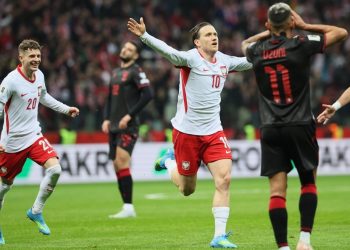 Keqardhje pafund, ëndrra Amerikane shuhet në Varshavë, Lewandowski me shokë ndërpresin rrugëtimin e Shqipërisë