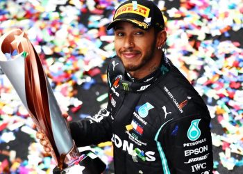 FORMULA 1/ Hamilton beson: Ferrari ka gjithçka për titullin, ky është viti i rilindjes