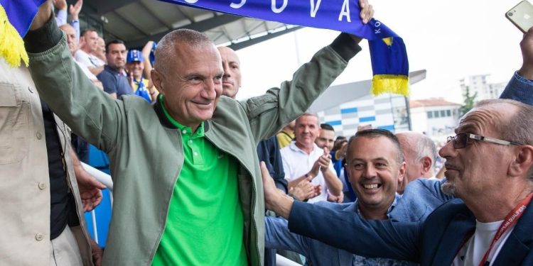 Ndeshja me Turqinë/ Meta: Dardanët tanë po lartësojnë Kosovën, kanë me vete një komb të tërë