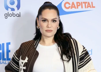 Jessie J shtrohet me urgjencë në spital: Mendova se kisha thyer qafën