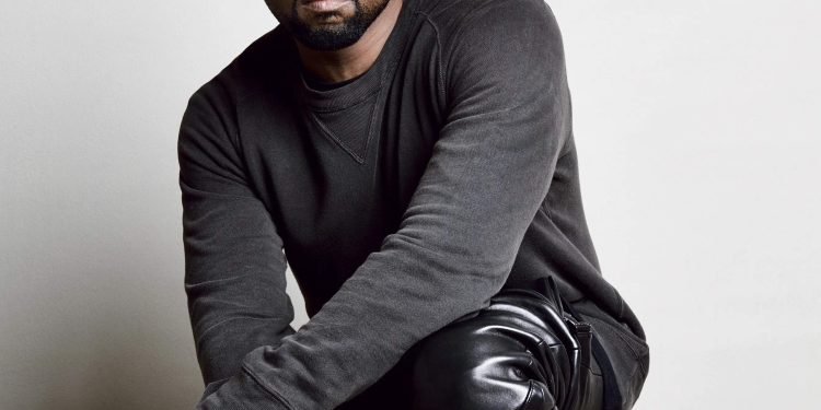 Ikonë e gjallë! Ye njofton papritur një koncert në LA, thyen rekord me 1 milion njerëz që përpiqen të blejnë bileta