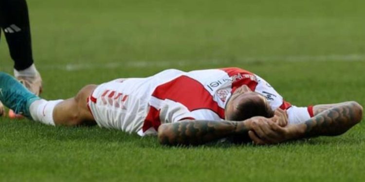 “Alarm i kuq” para Polonisë, Manaj e nis titullar me Sivasspor, por zëvendësohet pas vetëm 7 minutash