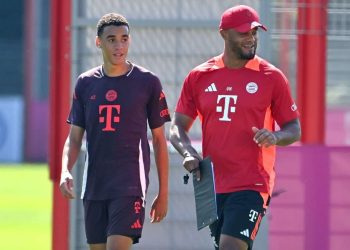 Nga Musiala te Davies e Urbig, Kompany zbulon gjendjen e lojtarëve të dëmtuar