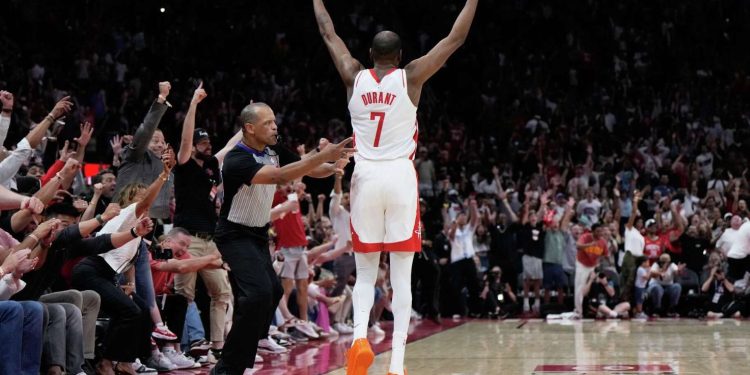 Durant shkruan historinë, kalon Michael Jordan për pikët në NBA