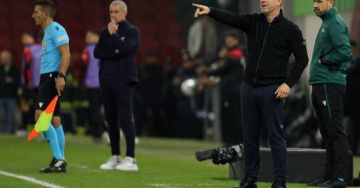 Vendim i papritur, trajneri që dështoi në play-off të Botërorit është gati të rinovojë kontratën pas Ukrainë-Shqipëri