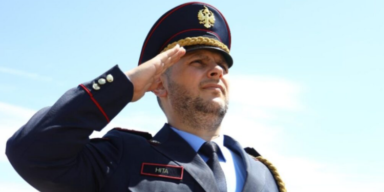 Profil/ Kush është Skënder Hita, drejtori i ri i Policisë së Shtetit! Në 5 vite, drejtoi qarqet më të rëndësishme të vendit