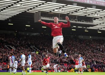 Sesko bën “engjëllin”, United “fluturon” me Carrick. Tottenham “zhytet” drejt fundit, tërbohet Tudor (VIDEO)