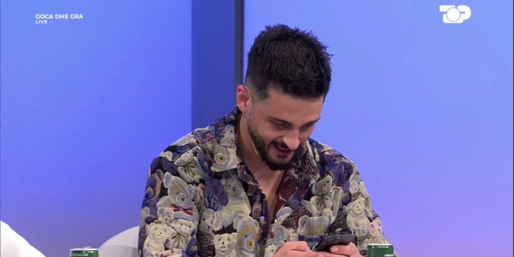 “Ndihem si peshku pa ujë”/ Gimbo flet për Selin: Kam bërë dashuri shpirtërore me të