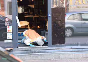 I kërkoi të qetësohej pasi po grindej me të dashurën/ Shqiptari qëllon me armë pronarin e restorantit në Belgjikë