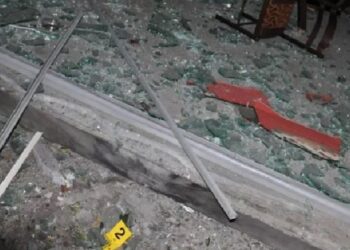 Shpërthim me tritol në Memaliaj, autorët djegin makinën