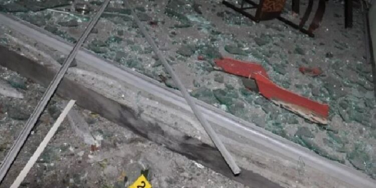 Shpërthim me tritol në Memaliaj, autorët djegin makinën