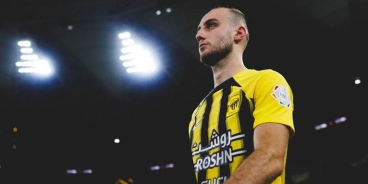 Mitaj shkëlqen në Champions-in e Azisë, paraqitje pozitive e mbrojtësit kuqezi