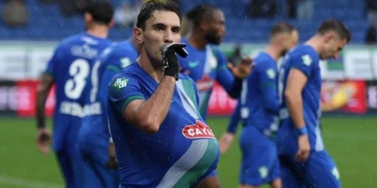 VIDEO/ Laçi “rrëmben skenën” në Turqi, gol dhe dy asiste me Rizespor