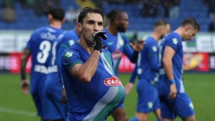 VIDEO/ Laçi “rrëmben skenën” në Turqi, gol dhe dy asiste me Rizespor