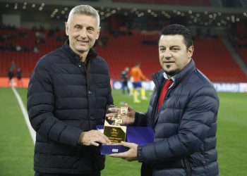 Më i miri i muajit mars në “Abissnet Superiore”, trajneri që fitoi çmimin