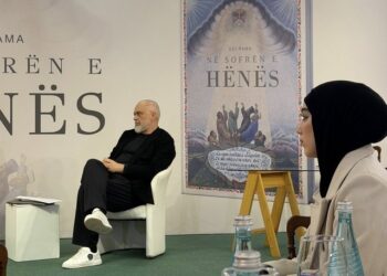 Rama: Biblën e kam patur në dorë shumë kohë më parë, me Kuranin jam takuar shumë më vonë