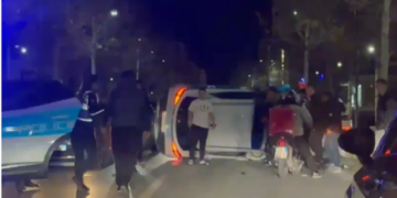 Çmenduri në Vlorë, 15-vjeç ari nuk i bindet urdhrit për të ndaluar, përplas makinën e policisë, plagoset një efektive (VIDEO)