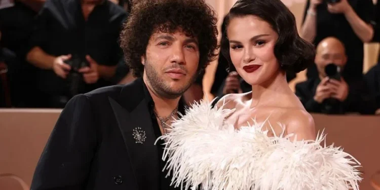 A po ndahen Selena Gomez dhe Benny Blanco?