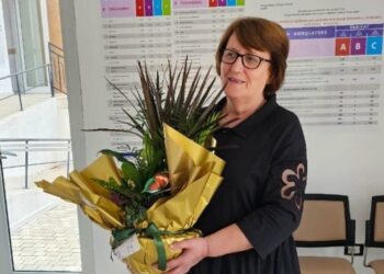 40 vite me përparëse të bardhë, kolegët të trishtuar për vdekjen e infermieres