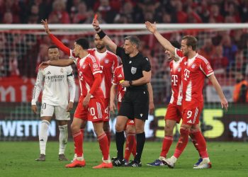 “Çmenduri” në Mynih, Bayern përmbys Real Madrid, fitore me “poker” golash, por në Spanjë kapen me arbitrin: Çfarë padrejtësie! (VIDEO)