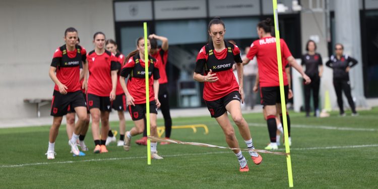 Botërori 2027 për vajza/ Shqipëria mbyll përgatitjet për ndeshjen e dytë ndaj Uellsit