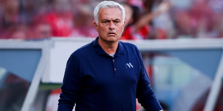 Reali “piketon” Mourinhon, Benfica gjen pasuesin e tij