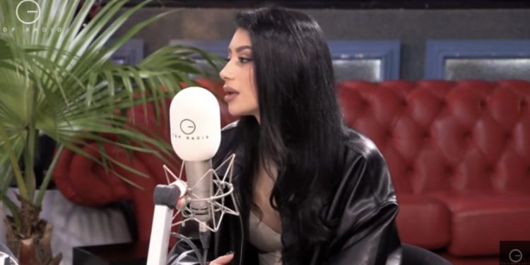 Marrëdhënia e Mateos dhe Brikenës, motra e banorit tregon si e shohin familjarët: Babi akoma…