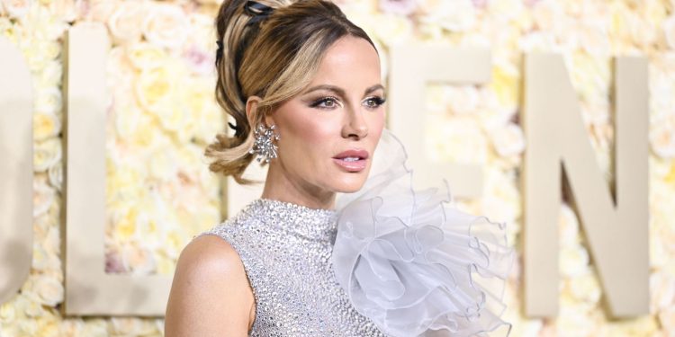 Kate Beckinsale: më pushuan nga puna për një “like” për armëpushim në Gaza