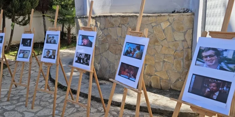 Ndarja nga jeta e Ilir Shkurtit, përcillet për në banesë të fundit legjenda e skenës