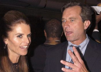 Zbulohet dorëshkrimi i humbur i Sargent Shriver pas dekadash në arkiva