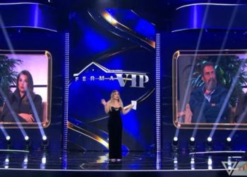 Debat i fortë në “Ferma VIP”, Sara shpërthen në lot pas deklaratës së Mozës